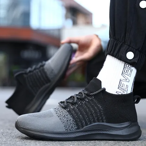 Dames Heren Lichtgewicht Ademend Fly-knit Hardloopschoenen Sportief Trendy Vetersluiting Wandelsneakers Koppel Mode Sportief Schoeisel