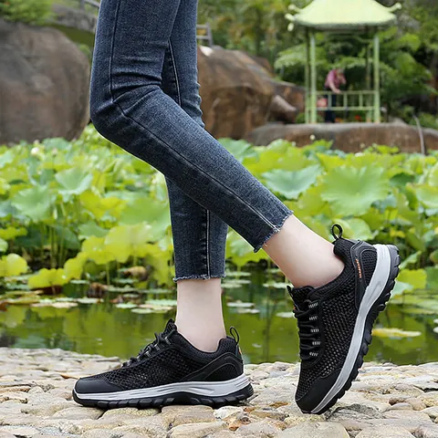 Breathable Mesh Hiking Shoes Lightweight Non-Slip Outdoor Travel Sneakers For Men Women Unisex Casual Sport Walking Shoes