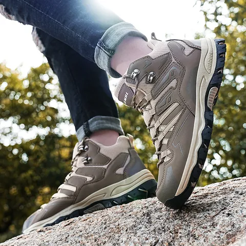 Professional High Top Hiking Shoes Men Women Breathable Outdoor Trekking Boots Non Slip Wear Resistant Mountain Climbing Shoes