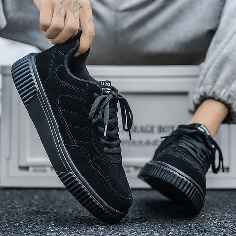 Men Casual Suede Skate Shoes Thick Sole Platform Sporty Sneakers For Men Fashion Wear Resistant Low Top Walking Shoes