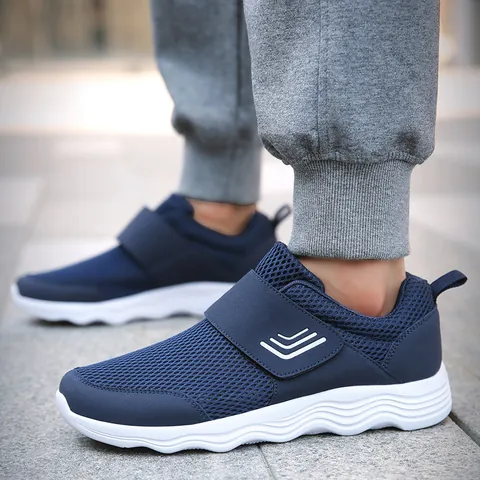 Atmungsaktive Mesh Walkingschuhe Für Senioren Leichtgewicht Klettverschluss Casual Sneaker Rutschfeste Outdoor Schuhe
