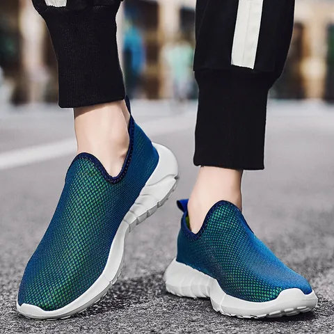 Men Mesh Breathable Slip-on Casual Sports Shoes Lightweight Gradient Knit Sneakers Non-slip Thick Sole Walking Shoes