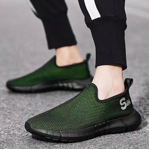 Men Mesh Breathable Slip-on Casual Sports Shoes Lightweight Gradient Knit Sneakers Non-slip Thick Sole Walking Shoes