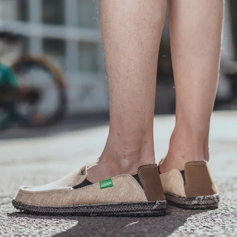 Men's Casual Canvas Loafers Slip On Retro Walking Shoes Breathable Lightweight Outdoor Fashion Flat Footwear Large Size