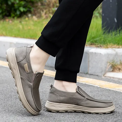 Men's Casual Slip-on Shoes Breathable Mesh Leather Loafers Lightweight Non-slip Walking Shoes For Men Daily Outdoor Wear