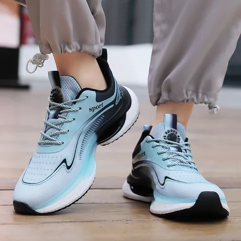 Unisex Ademende Vliegend Geweven Hardloopschoenen Lichtgewicht Dikke Zool Vetersluiting Patchwork Sport Sneakers Voor Heren Dames Tieners Dagelijks Casual Wandelschoenen