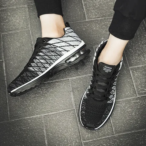 Heren Ademend Flyknit Hardloopschoenen Lichtgewicht Luchtkussen Sneakers Voor Wandelen Gym Casual Sport Schoenen