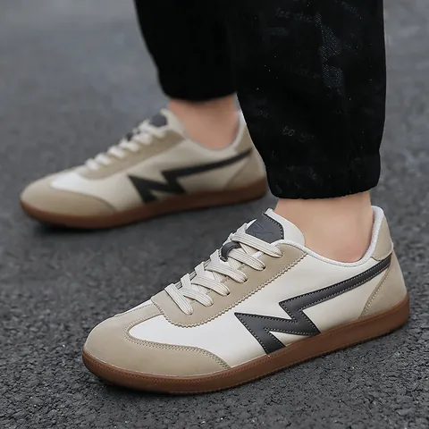 Unisex Retro Patchwork Low Top Sneakers Casual Board Shoes Gum Sole Flat Training Shoes for Men Women Daily Versatile