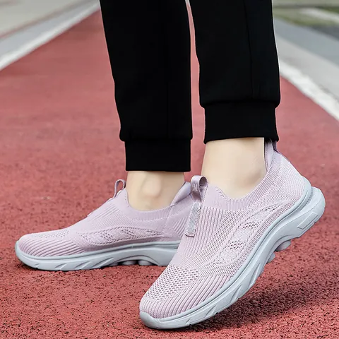 Breathable Flyknit Mesh Slip On Walking Shoes For Men Women Lightweight Non Slip Comfortable Casual Sneakers Soft MD Sole