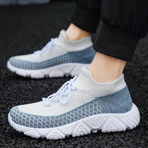 Mode Herren Freizeit-Sneaker Atmungsaktives Fly-Knit-Obermaterial Dicke Sohle Rutschfeste Outdoor-Laufschuhe Für Damen Herren