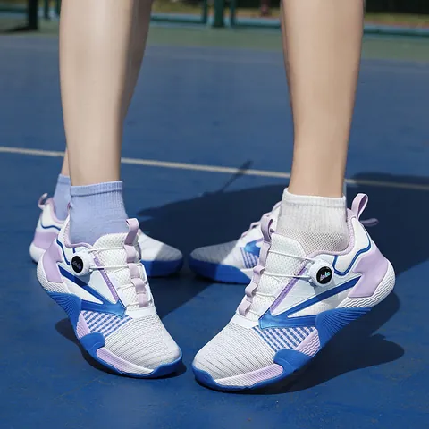 Professionele Ademende Mesh Sportschoenen Daisysteem Sluiting Antislip Badminton Tennis Training Sneakers Voor Unisex Volwassenen