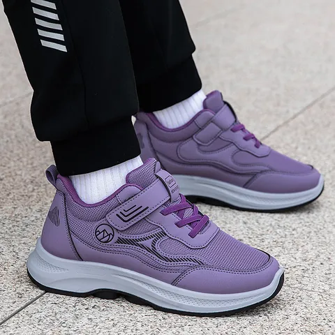 Breathable Mesh Walking Shoes For Elderly Parents Lightweight Non-Slip Casual Sports Sneakers With Velcro Closure For Men Women