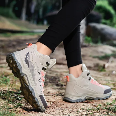 Outdoor Hiking Shoes Wear Resistant Mid Top Trekking Boots For Men Women Breathable Non Slip Leather Mesh Splicing Mountaineering Footwear Professional Trail Walking Shoes