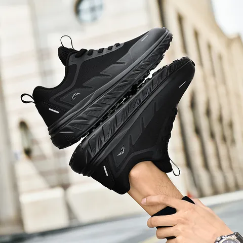 Men Trendy Running Shoes Lightweight Breathable Mesh Sneakers Urban Sporty Chunky Sole Walking Shoes For Daily School Fashion