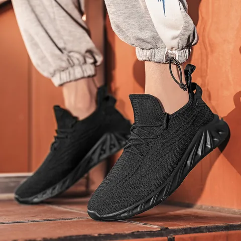 Men's Mesh Breathable Running Shoes Lightweight Casual Sneakers Low Top Lace Up Athletic Fashion Walking Shoes For Spring Summer
