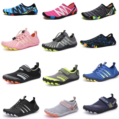Chaussures d'Eau en Tissu Maille Respirant Semelle en Caoutchouc Antidérapante pour Plage Natation Plongée Hommes Femmes Sport