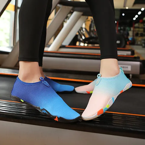 Unisex Quick Dry Aqua Shoes Lightweight Breathable Water Shoes Gradient Mesh Anti-Slip Rubber Sole For Beach Swimming Diving Hiking