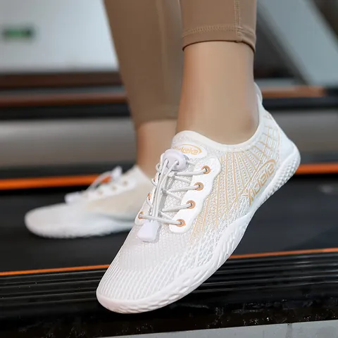 Unisex Breathable Mesh Water Shoes Quick Dry Barefoot Sports Shoes Non Slip Wading Shoes For Beach Hiking Fitness Gym Running Sneakers