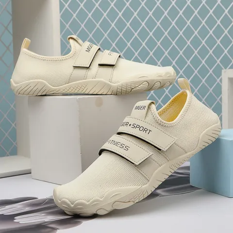 Zapatos de Agua Unisex de Secado Rápido Calcetines de Aqua Descalzos Suela de Goma Antideslizante Zapatillas de Malla Transpirable para Natación Playa Yoga Gimnasio