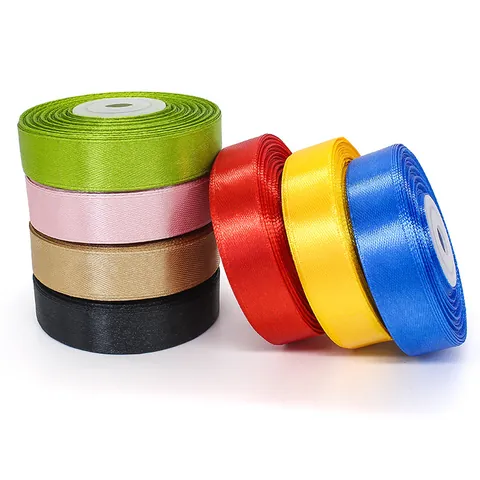 Rotolo di Nastro in Raso da 1.5cm di Larghezza e 22m Nastro in Poliestere per Confezioni Regalo Decorazioni Nozze Fai da Te