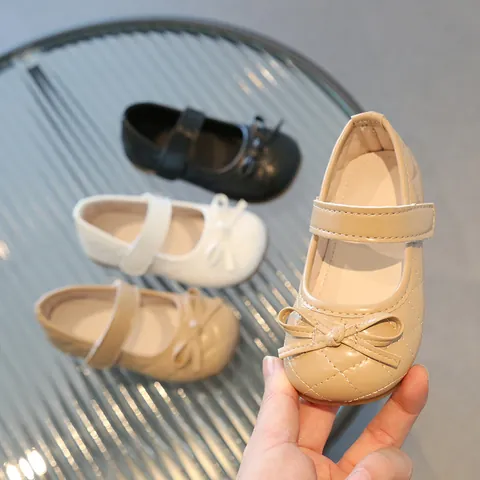 Girls Mary Jane Princess Shoes With Bow Quilted PU Leather Flat Dress Shoes Velcro Anti Slip Party Wedding Shoes For Children