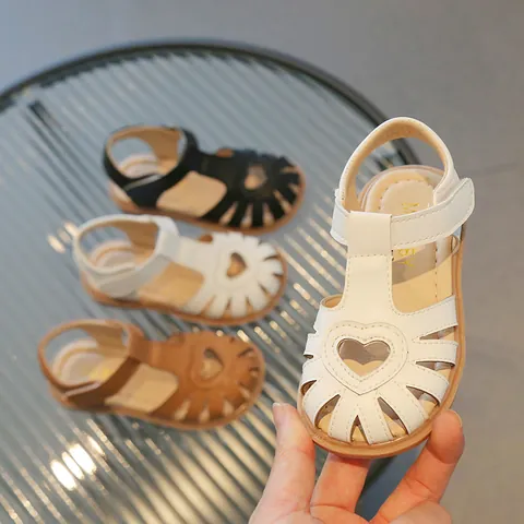 Girls Summer Roman Sandals Heart Hollow Out Breathable Princess Shoes Synthetic Leather Hook And Loop Casual Beach Kids Sandals