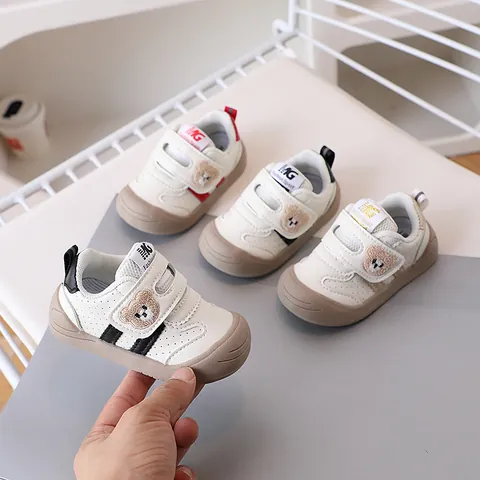 Cute Bear Embroidery Baby First Walker Shoes Breathable Soft Sole Anti-Slip Toddler Sneakers Hook And Loop Infant Shoes