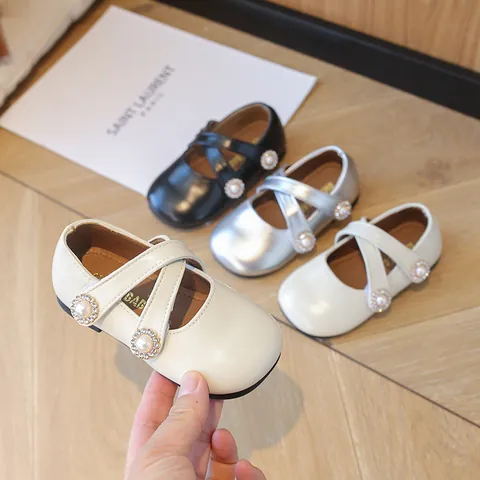 Girls Mary Jane Princess Shoes With Pearl Rhinestone Flower Criss-Cross Straps Shiny PU Leather Formal Party Wedding Dress Shoes For Toddler Kids