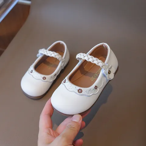 Kleinkind Mädchen Mary Jane Schuhe PU Leder Stickerei Blume Weiche Sohle Prinzessin Flache Schuhe Geflochtener Riemen Klettverschluss