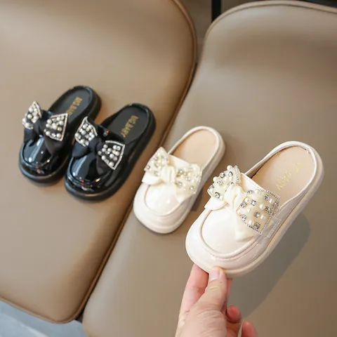 Girls Sweet Princess Bow Mules Patent Leather Artificial Pearls Rhinestones Slip On Closed Toe Slippers Party Wedding Casual Footwear