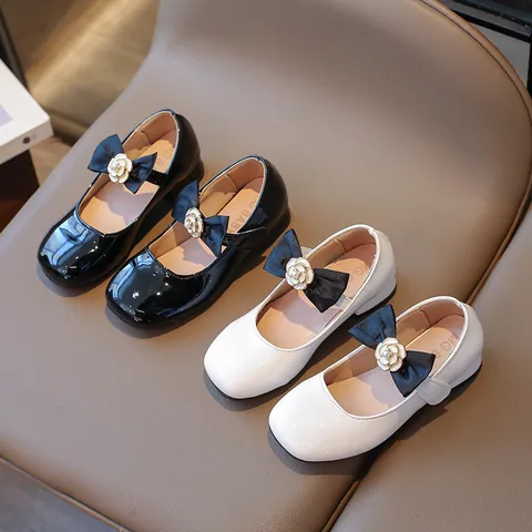 Mädchen Mary Jane Schuhe Lackleder Prinzessin Kleiderschuhe Mit Schleife Kamelie Künstliche Perle Dekoration Weiche Sohle Kinder Party Schuhe