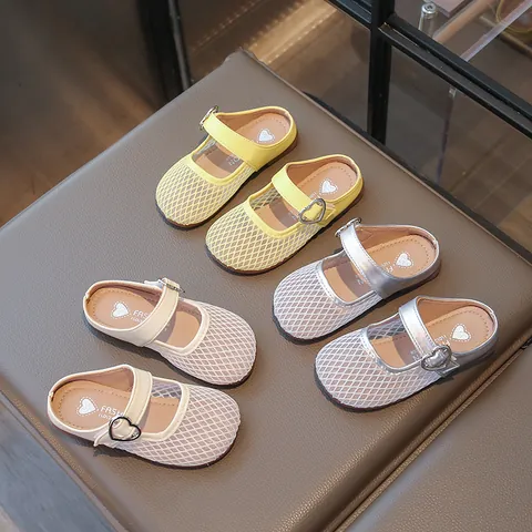 Girls Mesh Mary Jane Sandals Heart Buckle Breathable Casual Princess Shoes Non-Slip Flat Slippers Summer Outdoor Toddler Kids Shoes