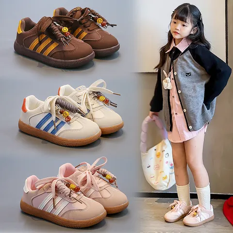 Baskets Décontractées Mode Enfants Respirantes Antidérapantes Chaussures de Planche pour Garçons Filles Automne Avec Breloque Smiley