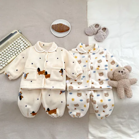 Kleine Jongens Winter Verdikt Fleece Pyjama Set Cartoon Beer Hond Cardigan Top En Broek Tweedelige Thermische Homewear