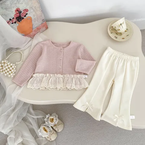 Zoete Baby Meisje Gebreid Vest Met Kant Splicing En Flared Broek Set Peuter Lange Mouw Wafelstructuur Herfst Outfit