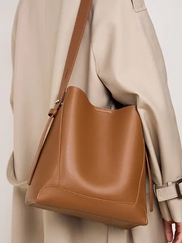 Borsa a Secchiello da Donna in Vera Pelle Grande Capacità in Pelle di Vacchetta Tracolla Minimalista Pendolare Elegante Retro Tinta Unita Tote