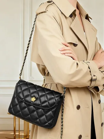 Quilted Split Cowhide Leather Crossbody Bag For Women Luxury Gold Flower Lock Small Square Chain Shoulder Bag Daily Fashion
