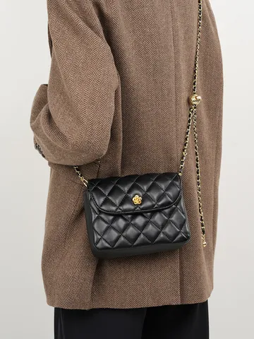 Quilted Split Cowhide Leather Crossbody Bag For Women Luxury Gold Flower Lock Small Square Chain Shoulder Bag Daily Fashion