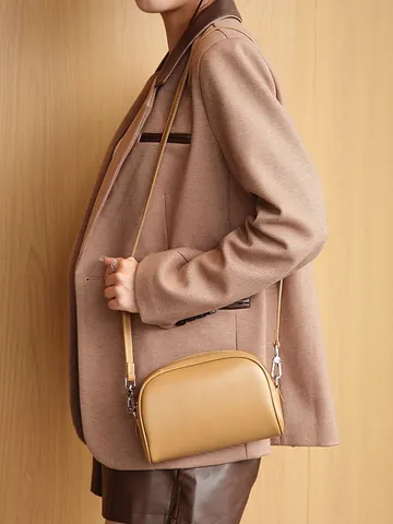 Genuine Leather Large Capacity Slouchy Bucket Handbag For Women Minimalist Turn Lock Shoulder Bag With Contrast Stitching