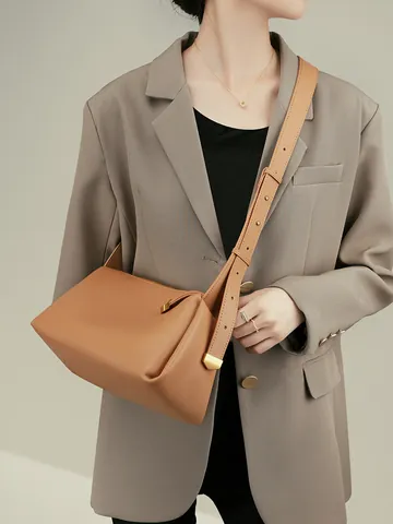Sac Oreiller en Cuir Véritable pour Femmes Minimaliste Cuir de Vachette Sac Bandoulière avec Large Bandoulière pour Bureau