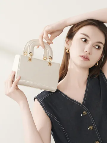 Luxe Krokodillenpatroon Koeienhuid Leren Handtas Voor Vrouwen Elegante Crossbody Tas Met Gouden Ketting Woon-werkverkeer Veelzijdige Schoudertas