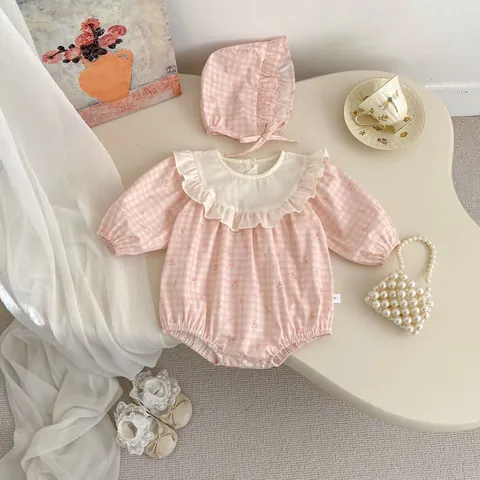 Mameluco de Manga Larga con Flores de Guinga para Bebé Niña con Sombrero y Zapatos Body de Algodón con Cuello de Volantes