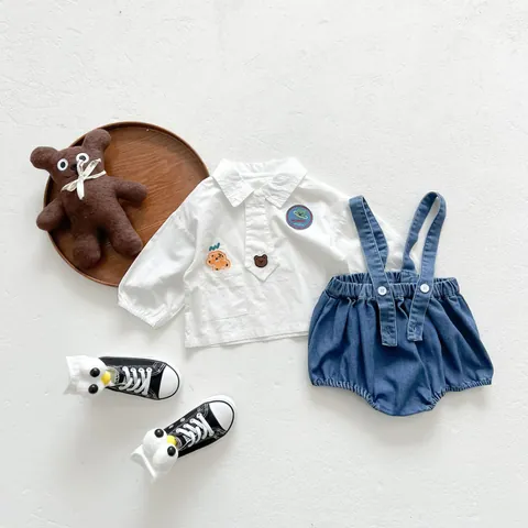 Chemise Blanche à Manches Longues Décontractée pour Bébé Et Salopette En Denim Avec Broderie Ours Dessin Animé