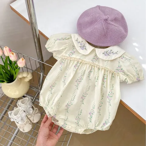 Grenouillère Été en Coton Fleuri pour Bébé Fille Col Claudine Broderie Manches Bouffantes Bordure en Dentelle