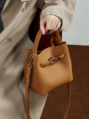 Genuine Leather Bucket Bag For Women First Layer Cowhide Pebble Grain Handbag With Metal Lock Commute Shoulder Crossbody Bag