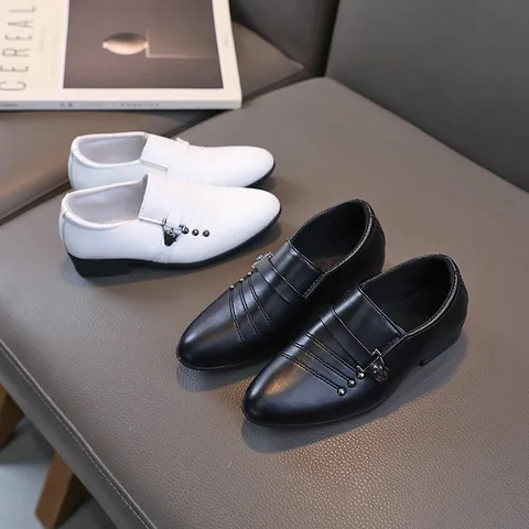 Jungen Britischer Stil PU Leder Formelle Anzugschuhe Loafer Mit Metallschnalle Nieten Für Hochzeit Schule Aufführung Kinder