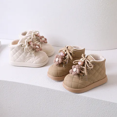 Mädchen Süße Gesteppte Kurze Stiefel Herbst Winter Vlies Gefüttert Warme Martin Stiefel Für Kleinkinder Kinder Kunstleder Schuhe Mit Blumen Puppe Dekor