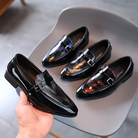 Boys Formal Leather Shoes PU Patent Leather British Style Pointed Toe Loafers Metal Buckle Kids Performance School Wedding Party