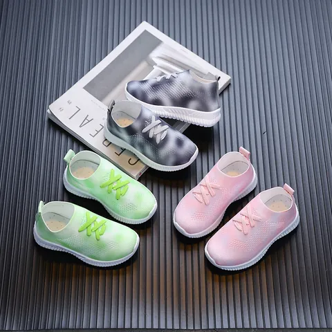 Mädchen Kinder Atmungsaktive Mesh Sportschuhe Leichte Verlauf Flyknit Casual Sneaker Mit Rutschfester Gummisohle Für Studenten Mode