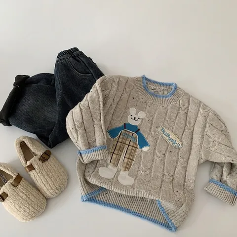Maglione Invernale per Bambini con Ricamo a Forma di Orso e Coniglio Maglia a Trecce Calda in Misto Lana di Agnello Girocollo